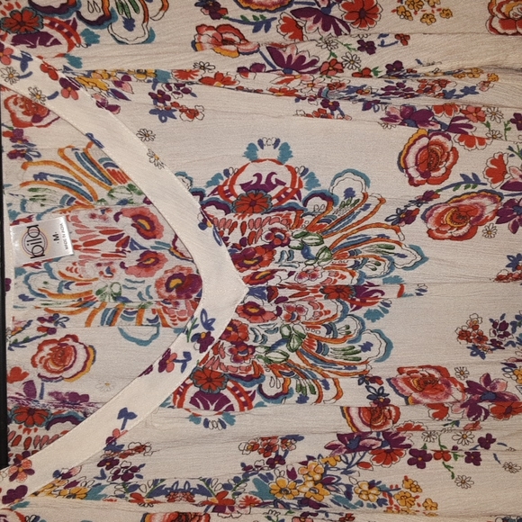 Bohemian floral Bila Blouse, floral print in a fun rainbow colors - Picture 2 of 7